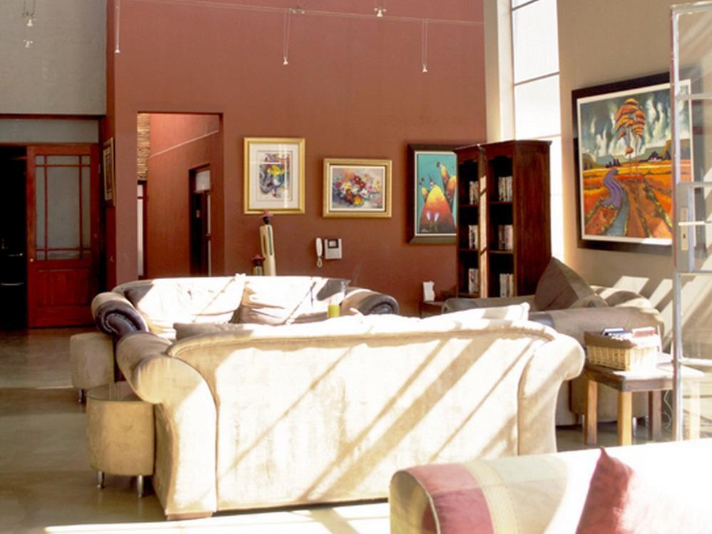 African Moon Corporate House Kempton Park Esterno foto