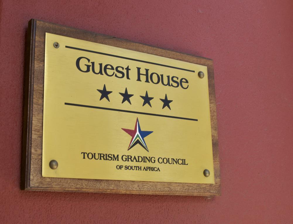 African Moon Corporate House Kempton Park Esterno foto
